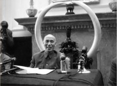 蒋介石头顶为啥是尖的？头尖的人是上等面相吗？