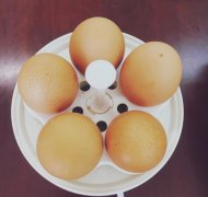 喝生鸡蛋有什么功效，生鸡蛋加啤酒壮阳吗？