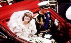 查尔斯其实是爱戴安娜的，他对黛安娜愧疚吗？